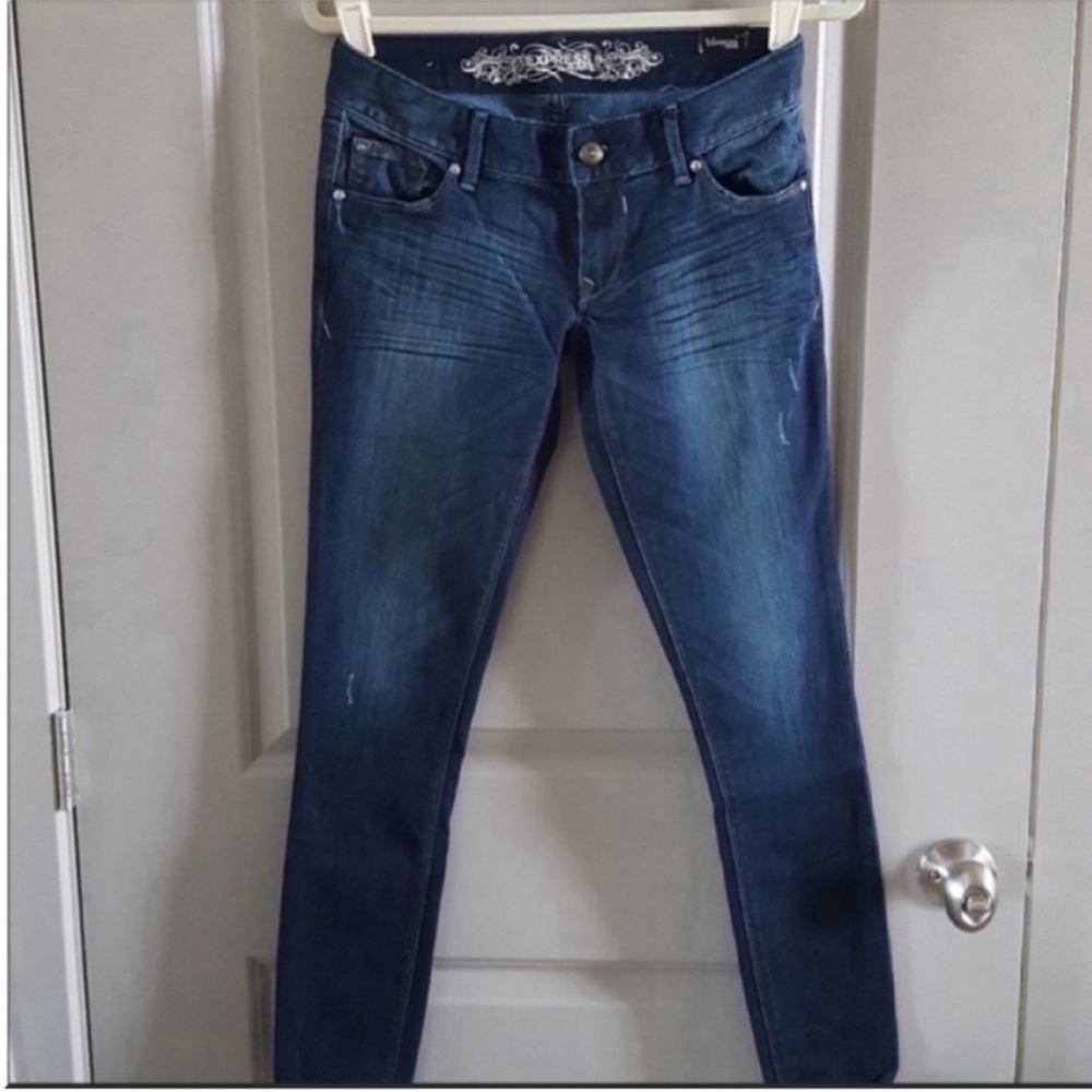EXPRESS - blue Jean legging. Slim fit, ultra low rise.